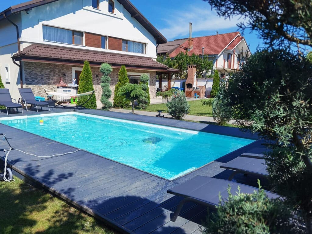 Ceramic Gelcoat Delta Lap Pool