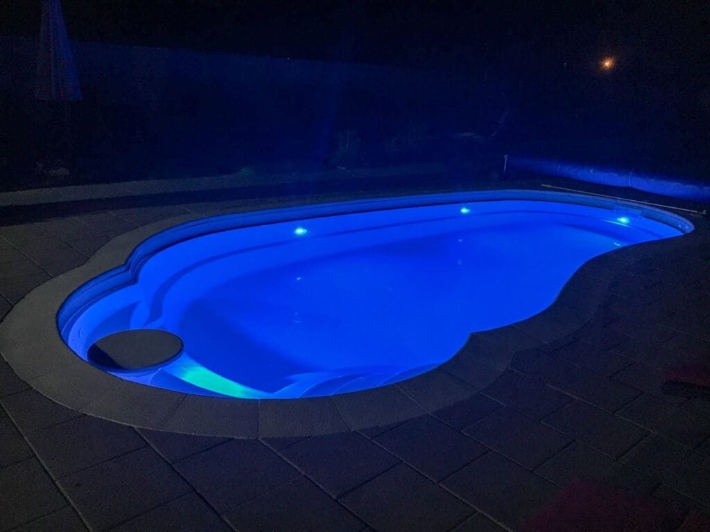 Ceramic Gelcoat Laguna Kidney Shaped Pool Laguna Swimming Pool