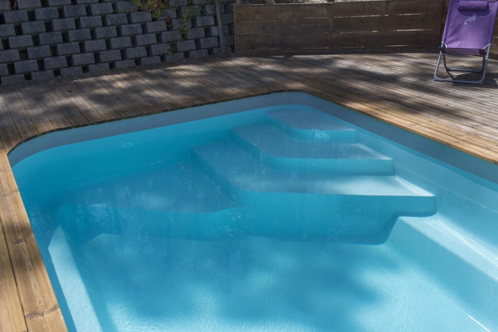 Bora Flat Bottom Swimming Pool 5.5M X 3M X 1.48M