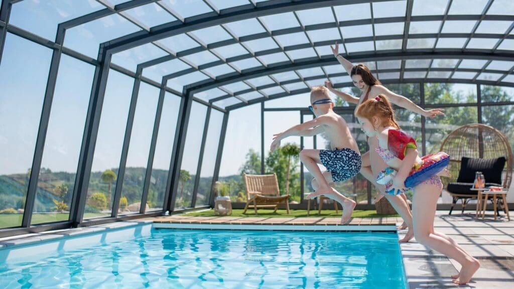 What’s the Difference Between Indoor and Enclosed Pools? swimming pool enclosure