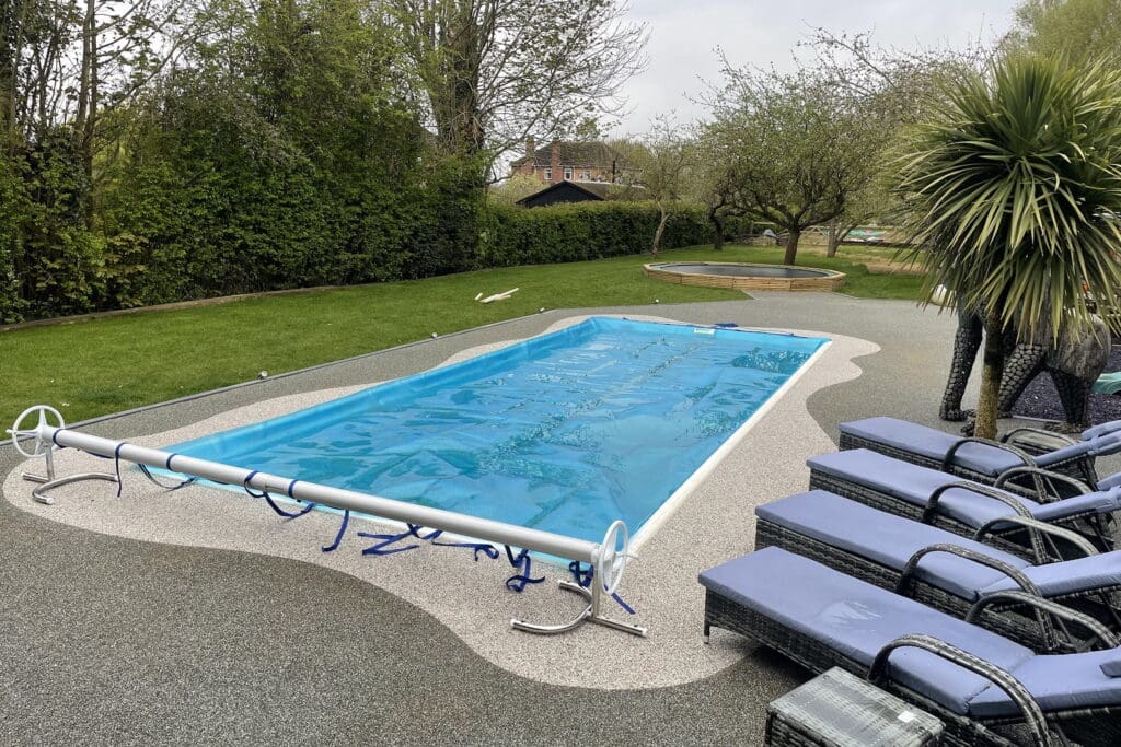 King Swimming Pool 9M X 3.75M X 1.5M