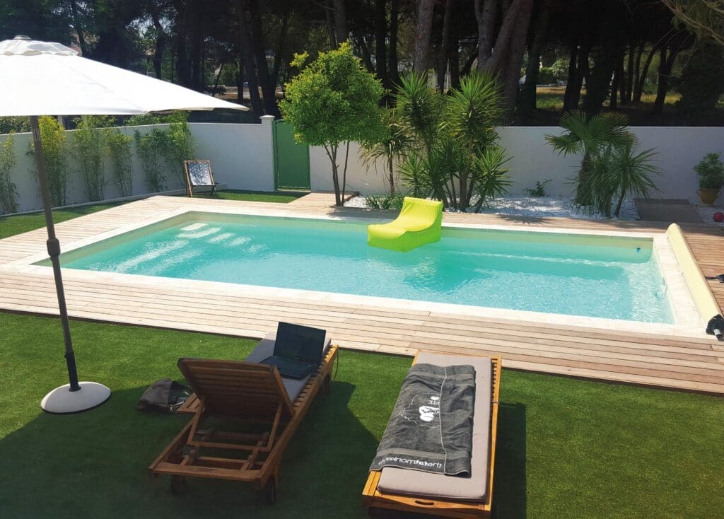 plaisance pool